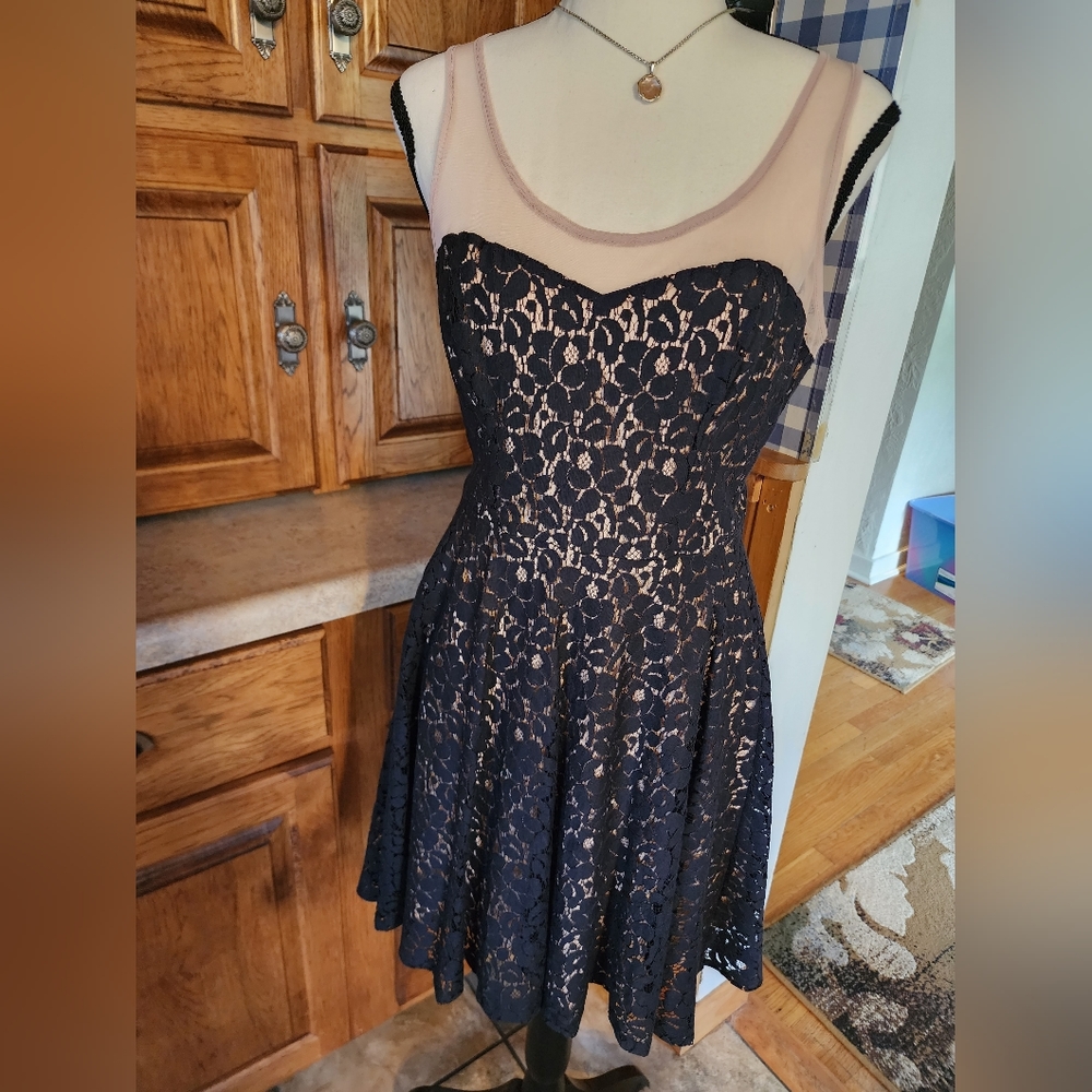 American Rag Sweetheart Mini Dress Size M Black and Cream